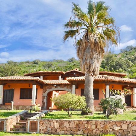Iss Travel, Panoramic Coda Cavallo Cottages - 10 Km From San Teodoro Сан-Теодоро Экстерьер фото